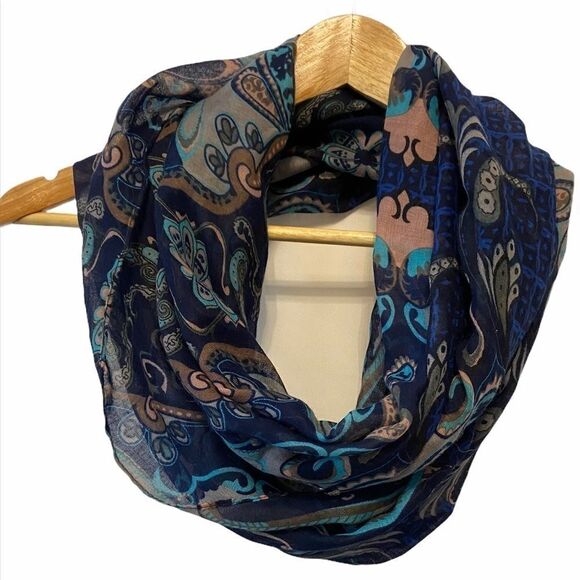 Blue Paisley Print Lightweight Infinity Scarf - Picture 3 of 5